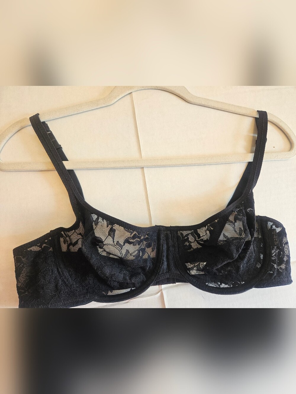 DKNY Black Sheer Floral Lace Unlined Underwire Bra Size 38B